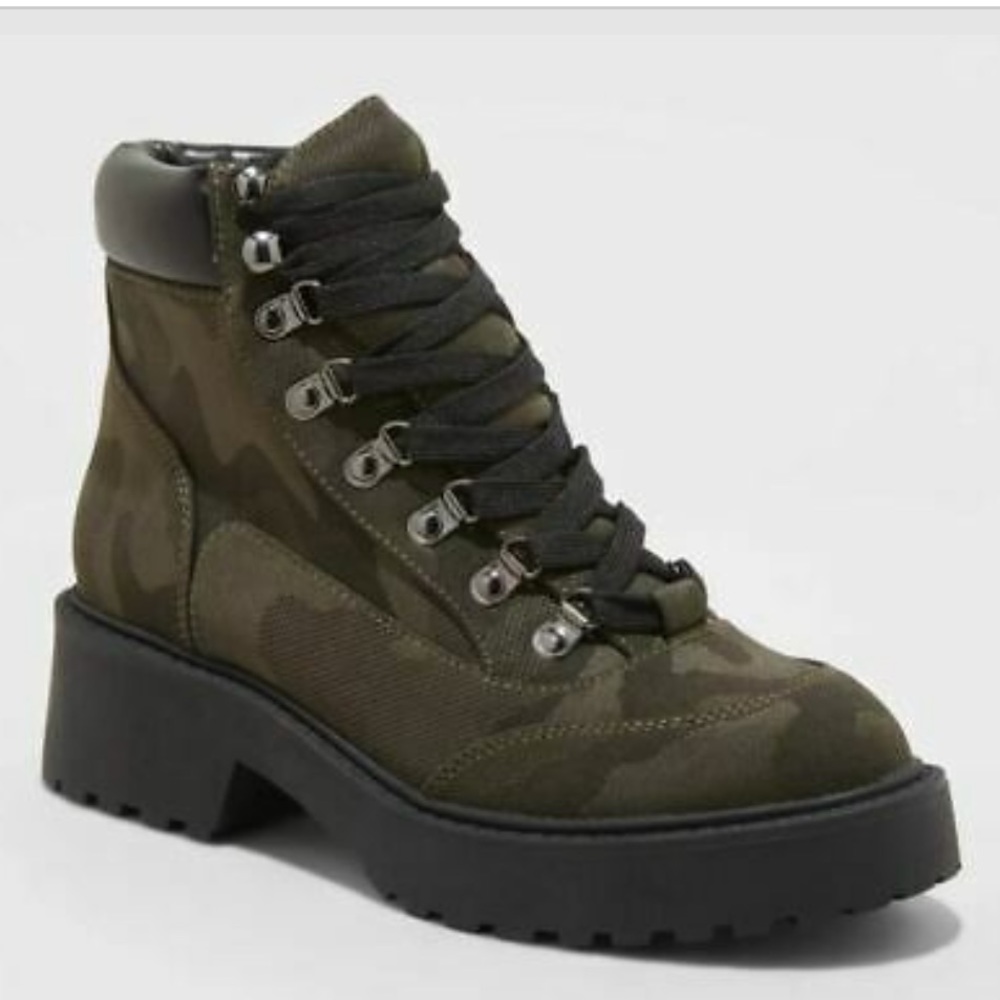 Chunky Combat Hiking Boots Camo